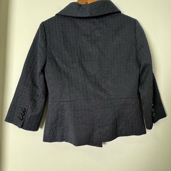 The Limited | Shawl collar peplum blazer, 3/4 sleeves Size Medium - Picture 4 of 10